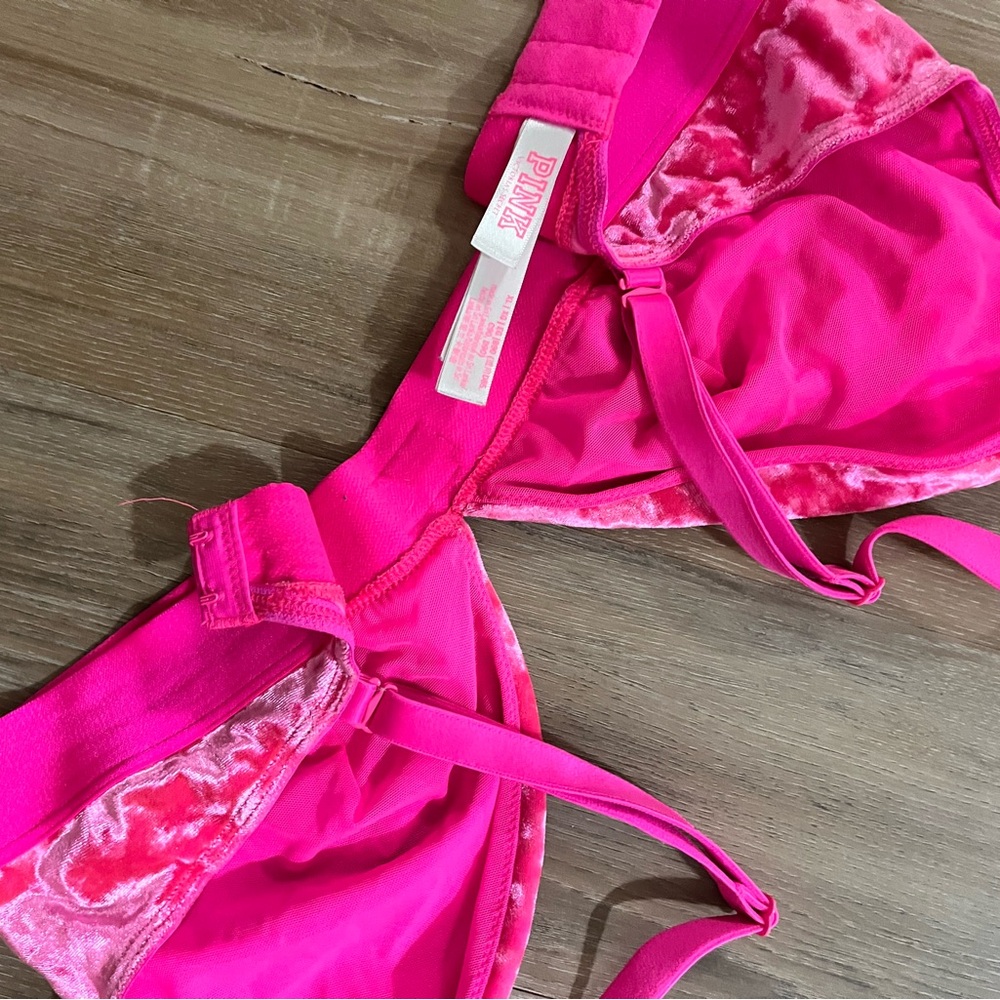 Victoria’s Secret PINK Hot Pink Velvet Triangle Bralette - Picture 2 of 3